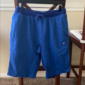 Blue Nike skateboard sweatpant shorts size Large